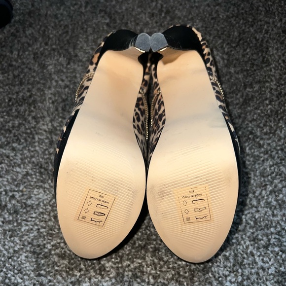 Women’s heels with laces. - Picture 3 of 3